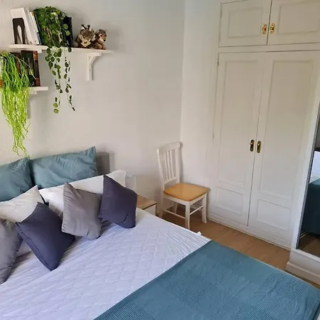 شقة And Cozy Flat With Pool Next To The