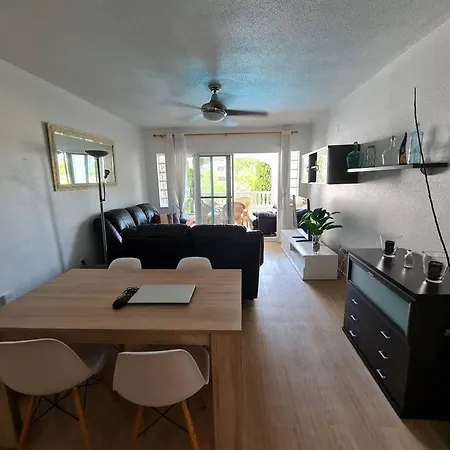 And Cozy Flat With Pool Next To The شقة *